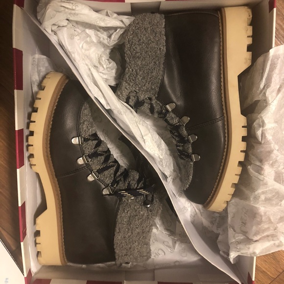 Sam Edelman kilbourn lug sole fashion boots - Picture 5 of 5